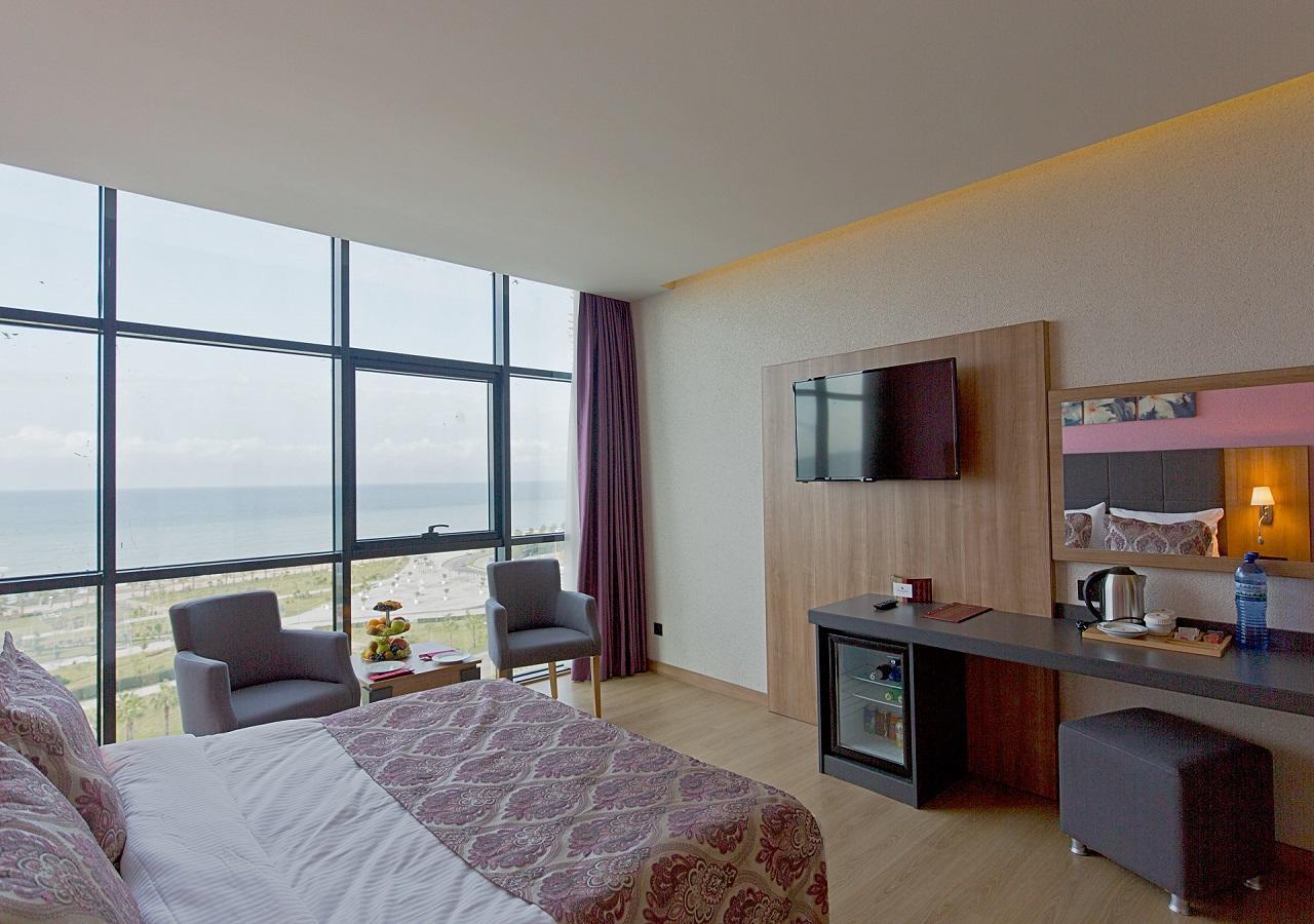 Euphoria Batumi Convention & Casino Hotel Luaran gambar